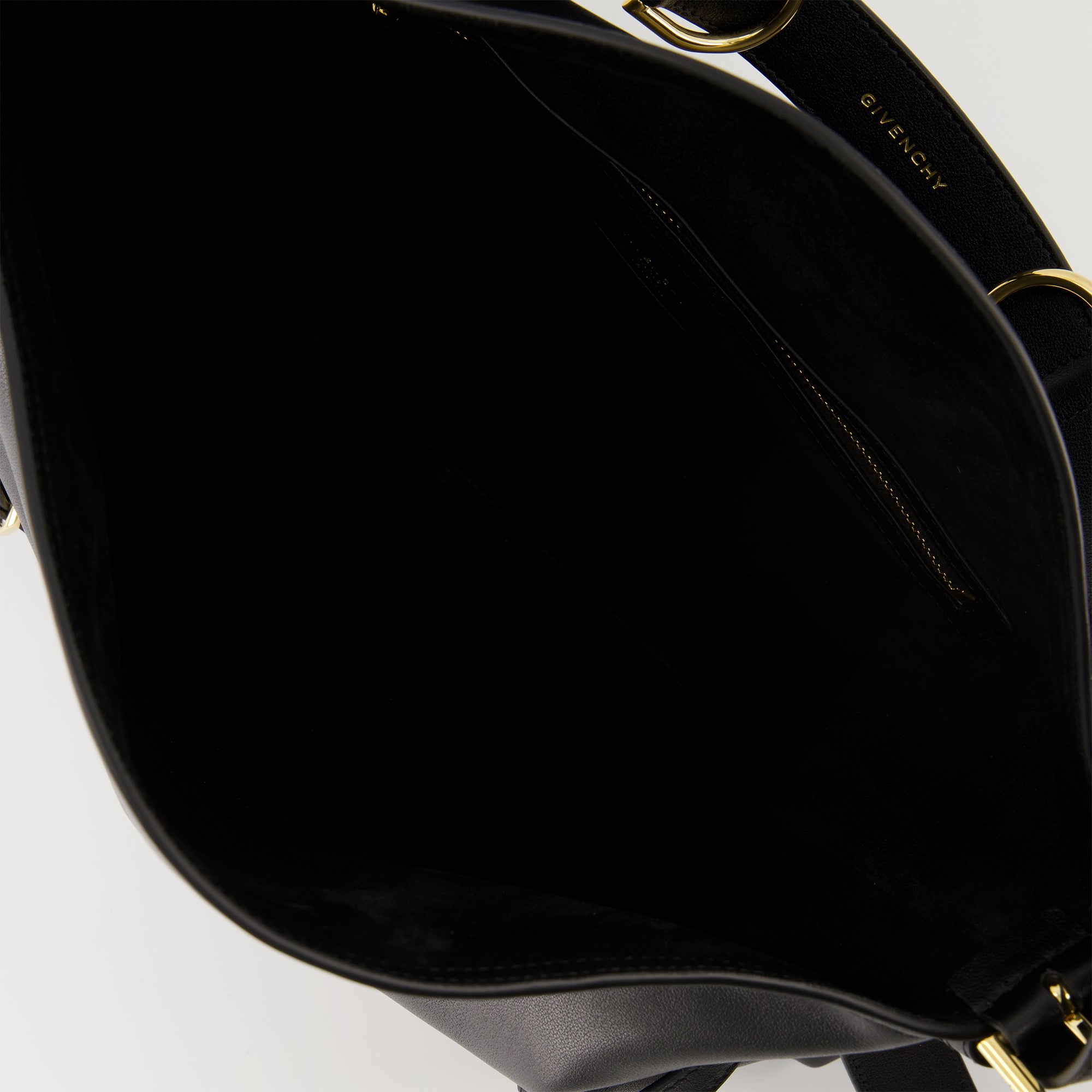 Sacs à main et épaule ヴォユ ミディアム バッグ Givenchy Noir Femme