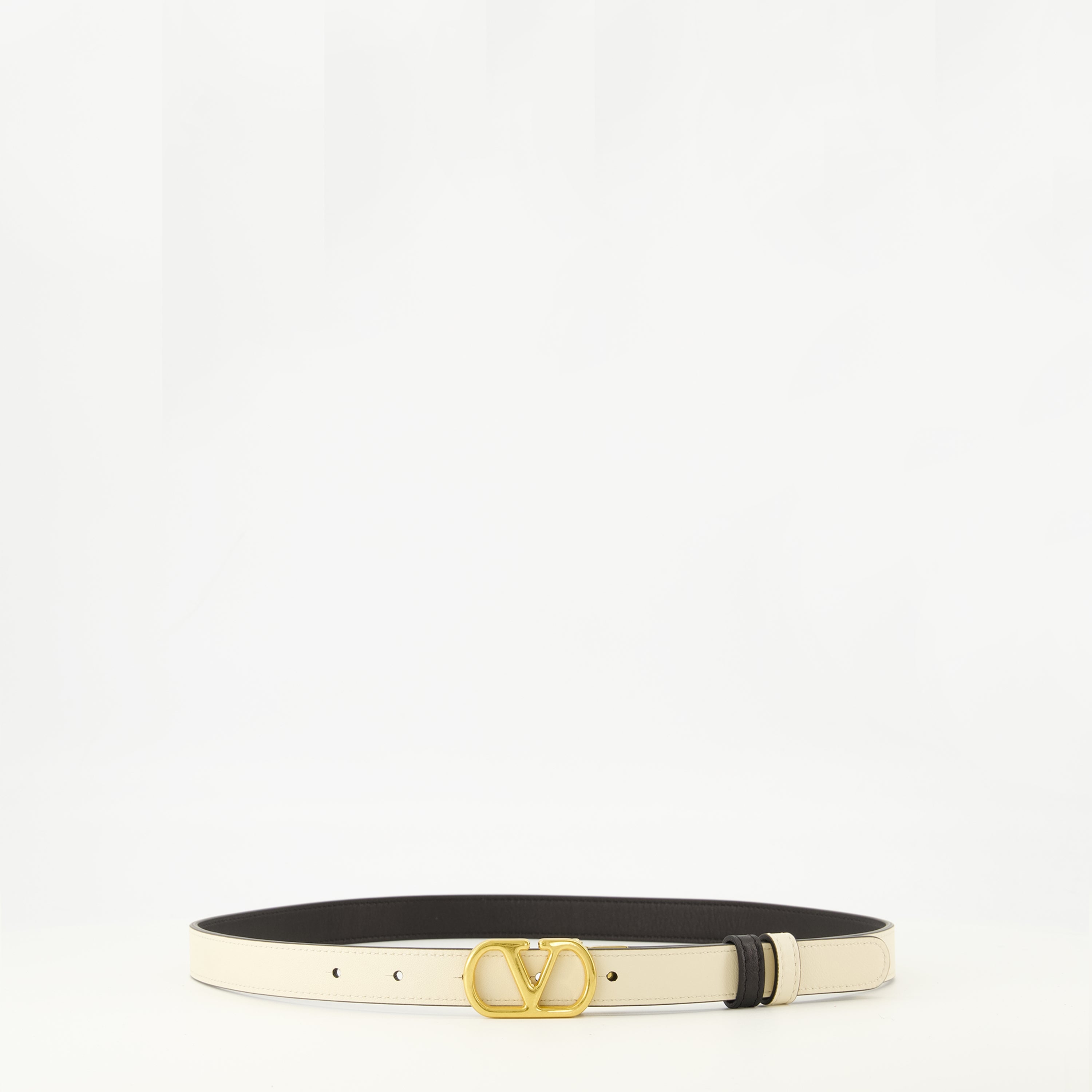 Image de l'article Ceinture VLogo réversible blanc et noir 20 mm de la marque Valentino Garavani pour Femme - Saison Printemps-Été 2026 - Vue de Face