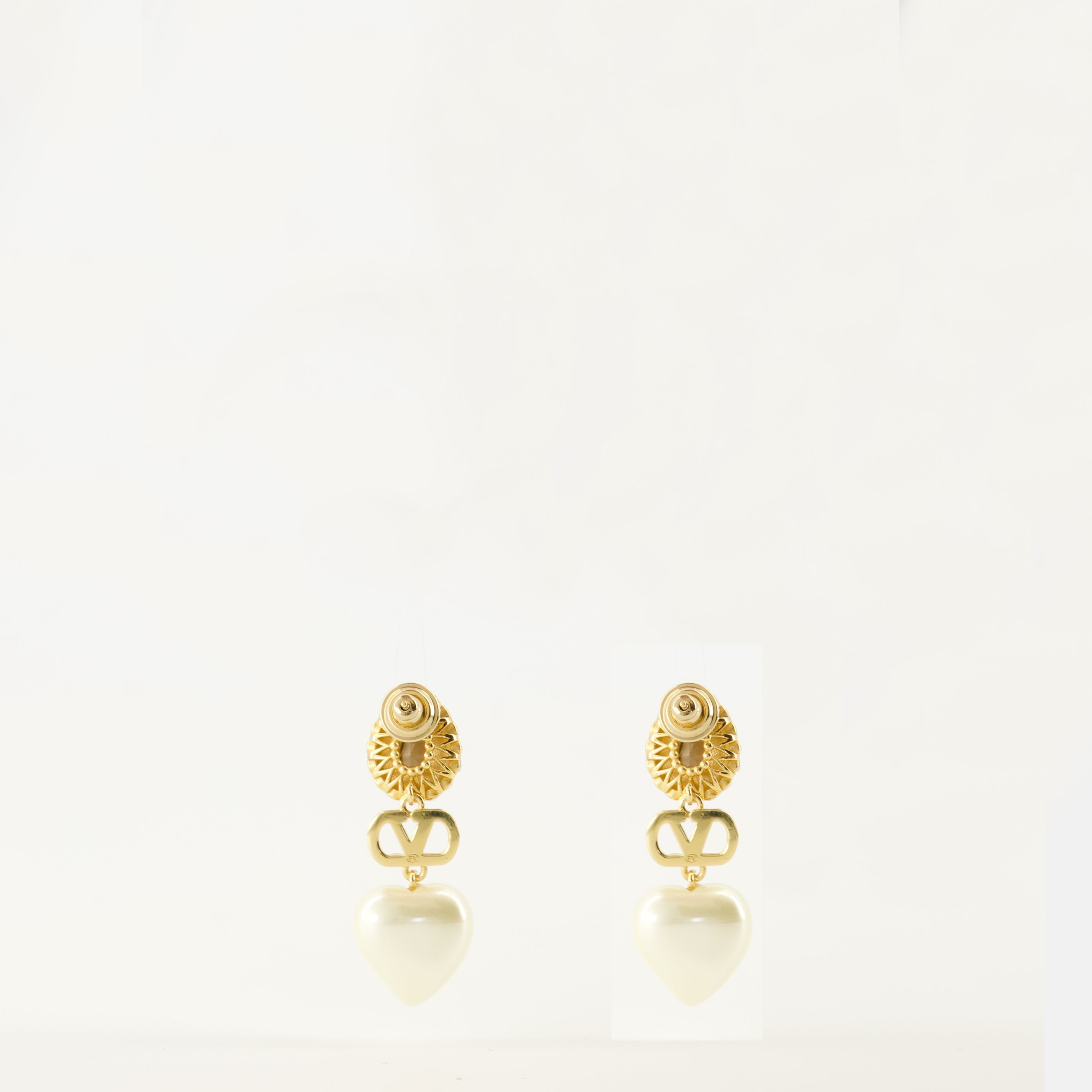 Bijoux Orecchini VLogo a forma di cuore in smalto e cristalli Valentino Garavani Doré Femme