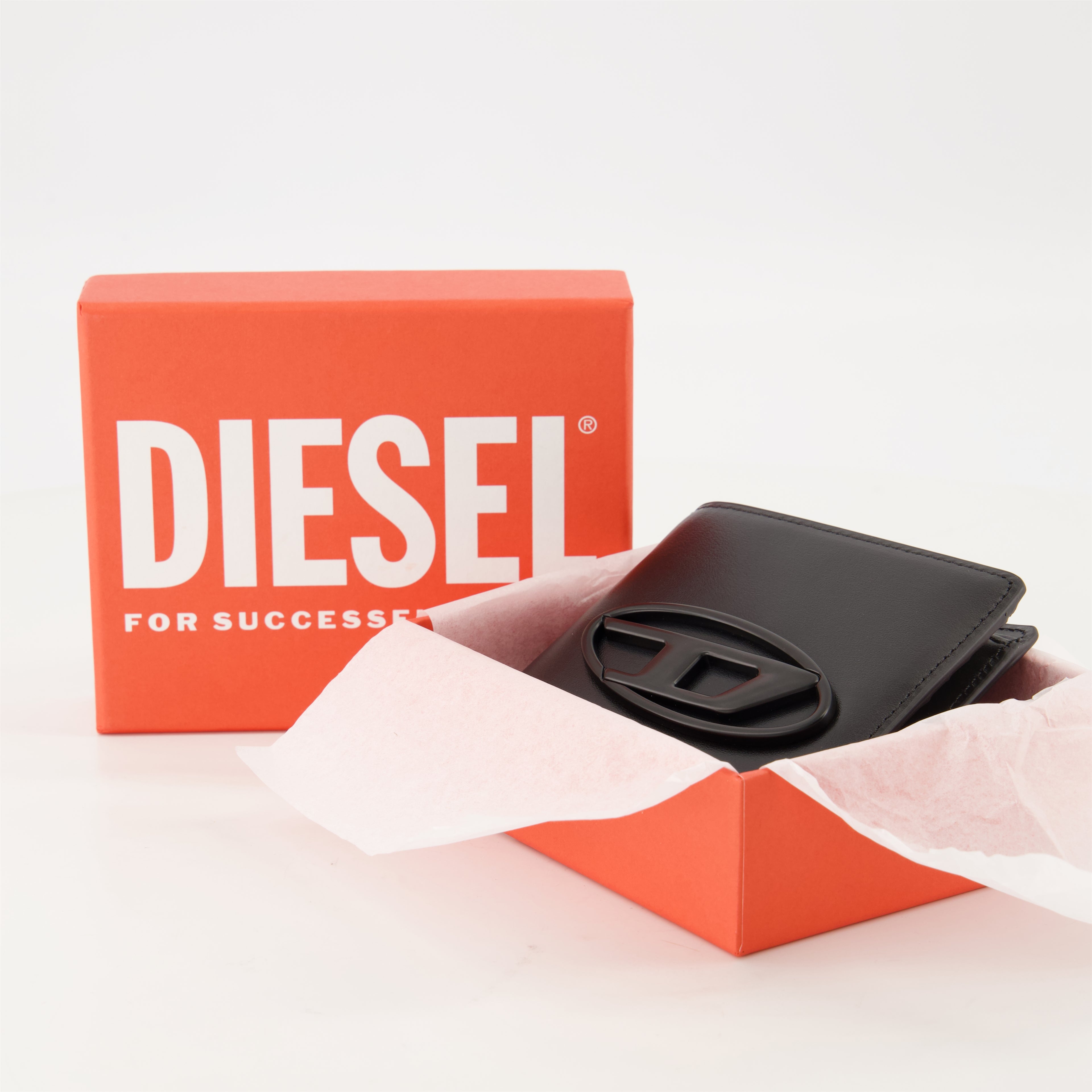 Image de l'article Portefeuille Holi-D en cuir noir de la marque Diesel pour Unisex - Saison Printemps-Été 2026 - Vue détaillée_3