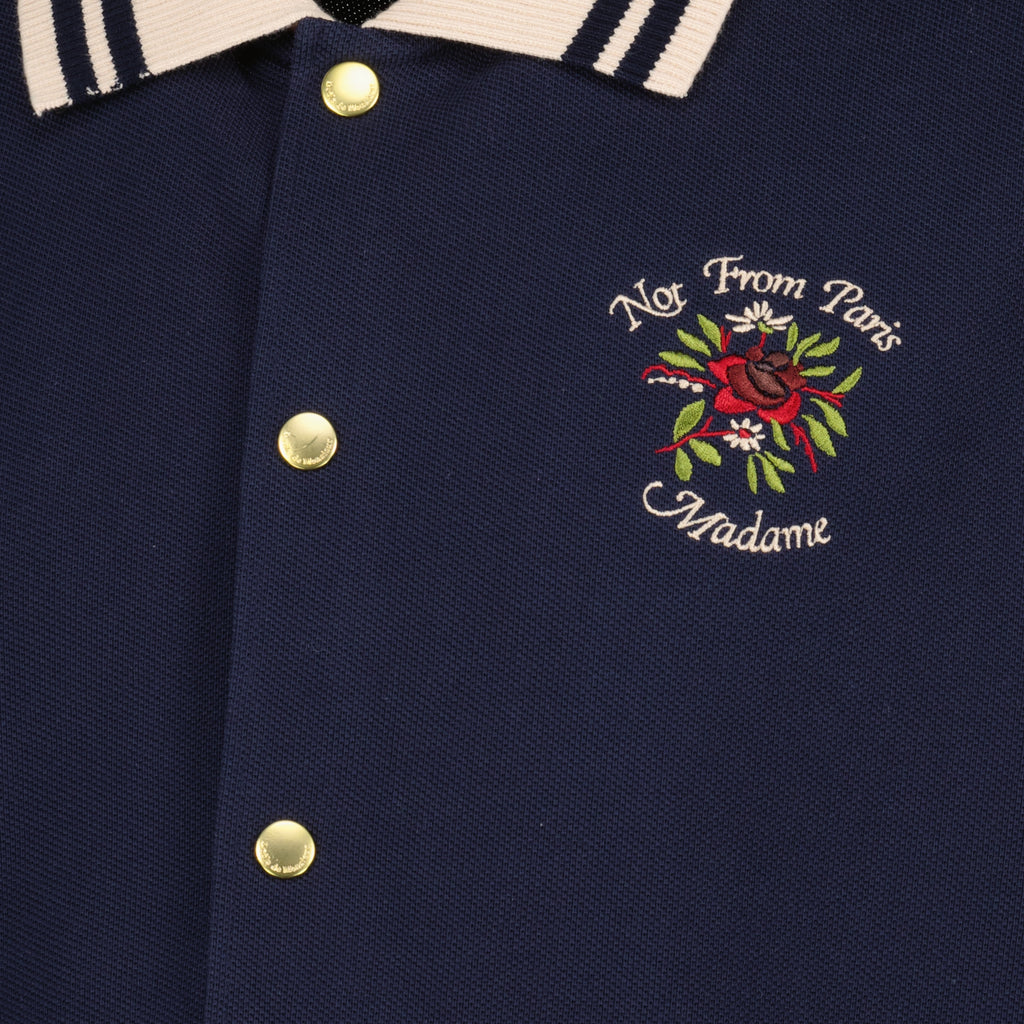 Imagen de la Camisa de Piqué de Algodón Slogan Rosa Azul Marino de la marca Drole De Monsieur para Hombre - Temporada Primavera-Verano 2026 - Vista Detallada_2