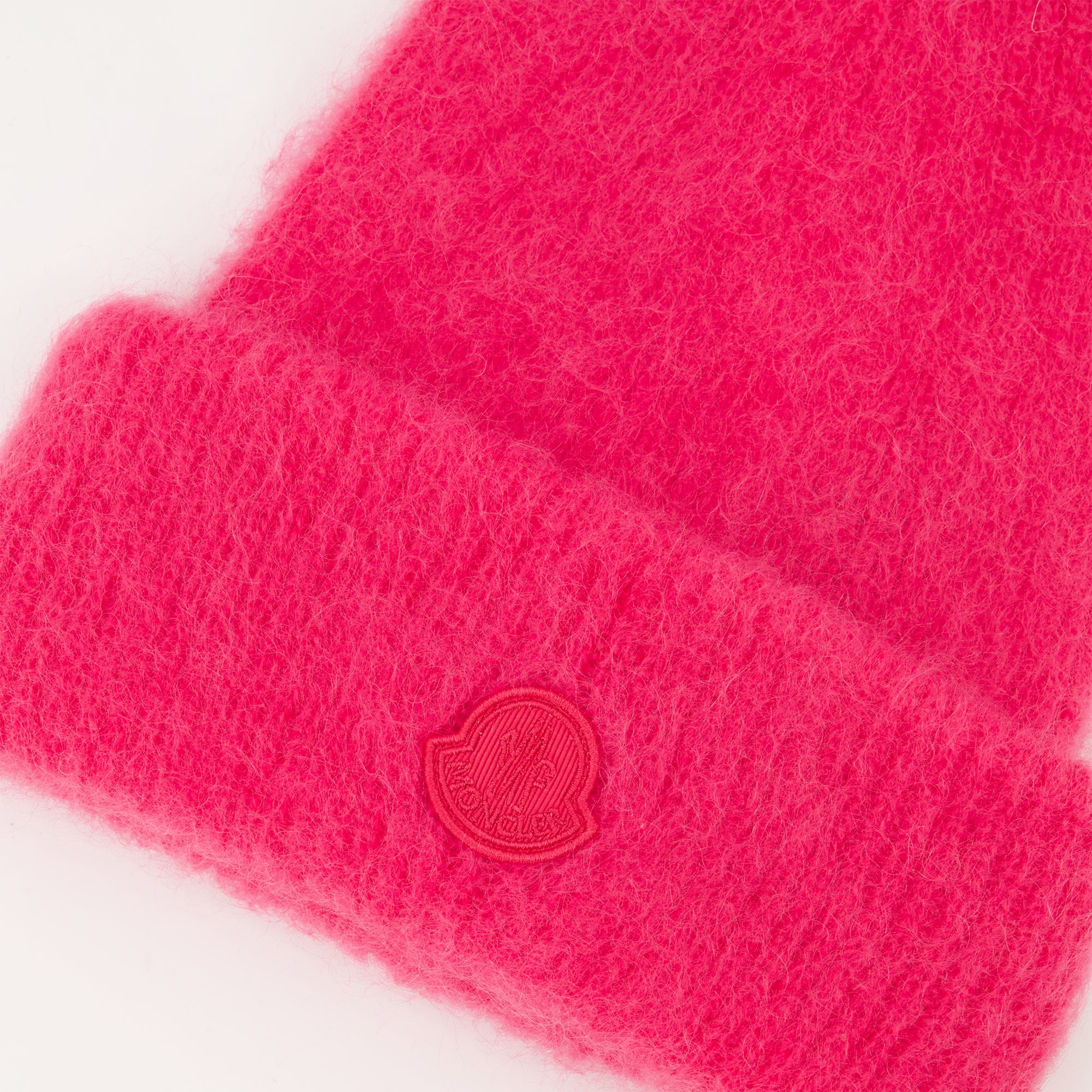 Image of the Moncler women's wool and mohair beanie - Autumn-Winter 2025 - Detailed view