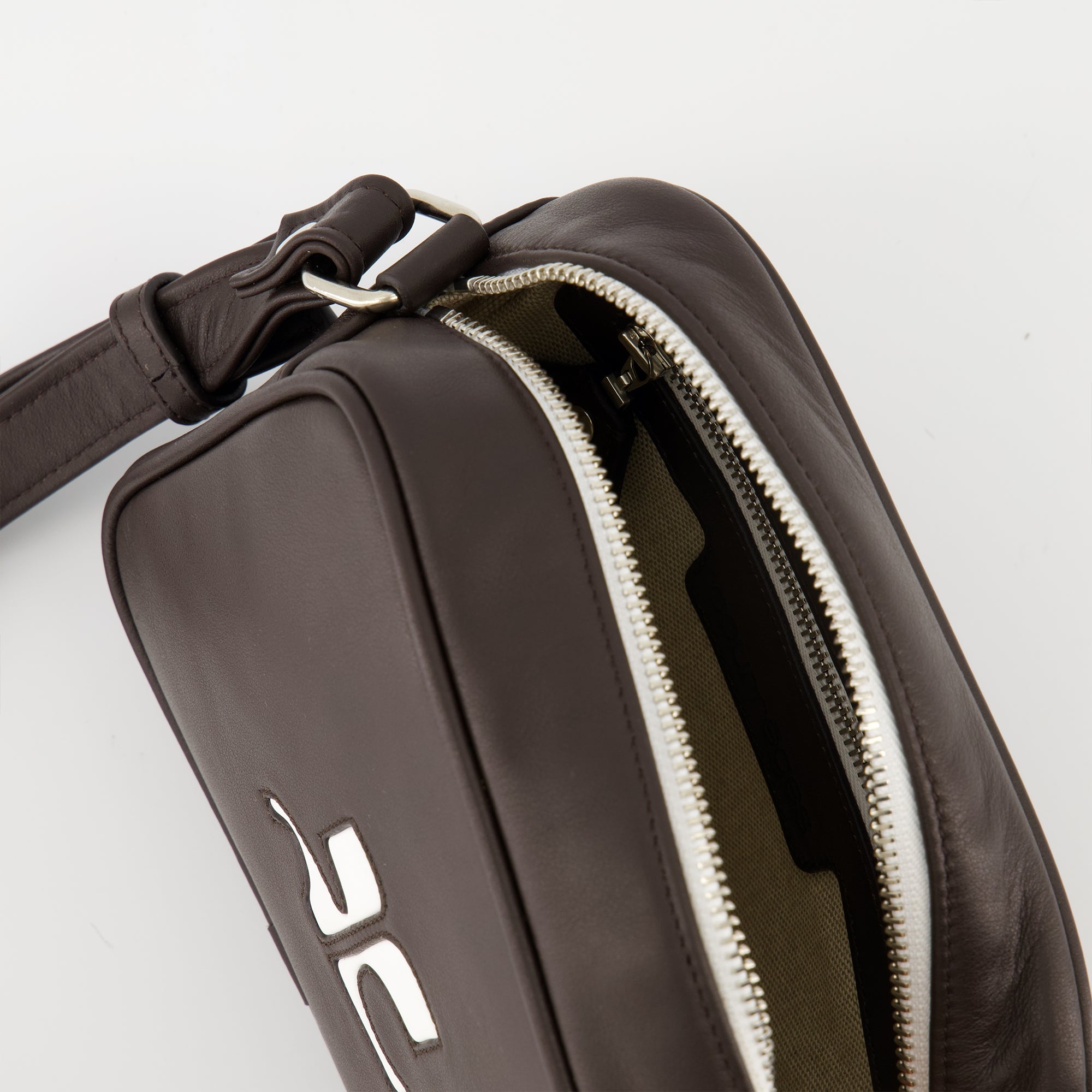 Sacs bandoulière Sac Camera Réedition Courrèges Marron Homme