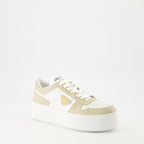 スニーカー ダウンタウン プラットフォーム スニーカー Prada ベージュ Femme