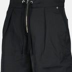Imagen del pantalón con cremallera de la marca Ami PARIS para hombre - Otoño-Invierno 2025 - Vista detallada_1