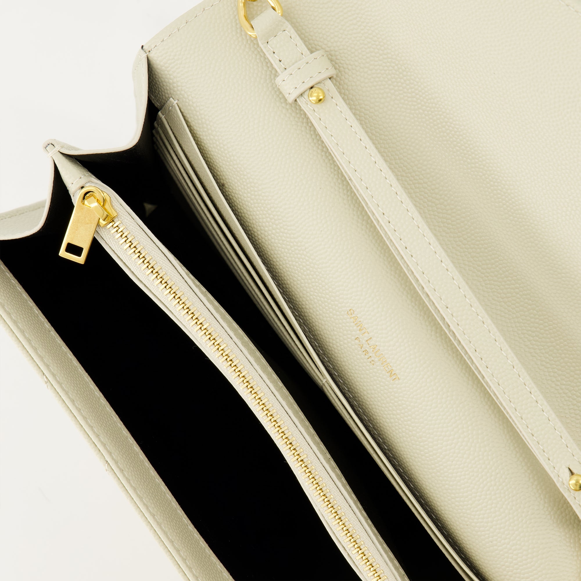 Bild der Cassandre Kettenbörse der Marke Saint Laurent für Frauen - Herbst-Winter 2025 - Detaillierte Ansicht_3