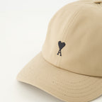 Imagen del gorro beige Ami de coeur de la marca Ami PARIS para Unisex - Temporada Primavera-Verano 2026 - Vista Detallada 3