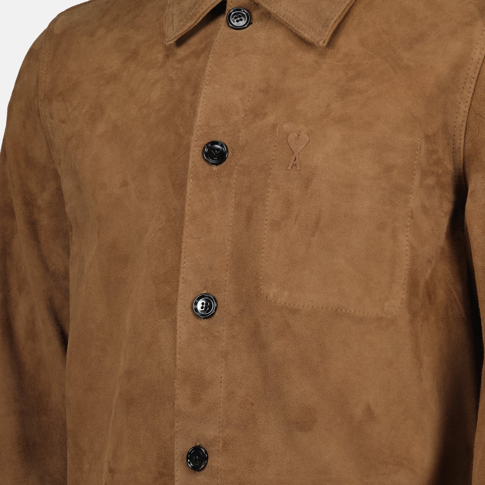 Image of the Ami Heart Jacket from the brand Ami PARIS for Men - Autumn-Winter 2025 - Detailed View 3