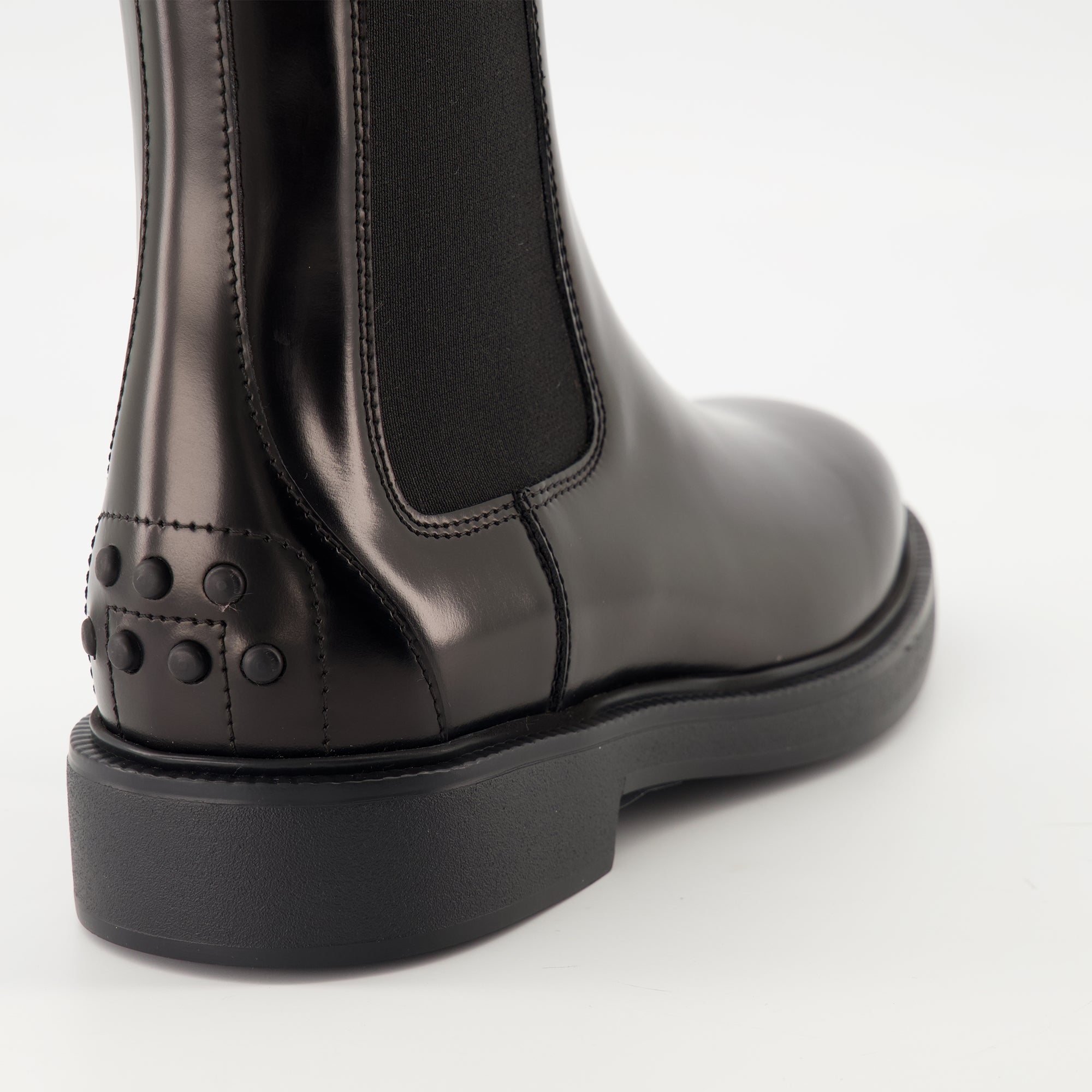 Image of Tod's Women's Leather Ankle Boots - Autumn-Winter 2025 - Back View