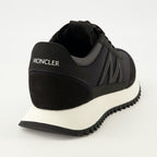 Imagen de las Zapatillas Pacey 2 negras de Moncler para Hombre - Temporada Primavera-Verano 2026 - Vista trasera