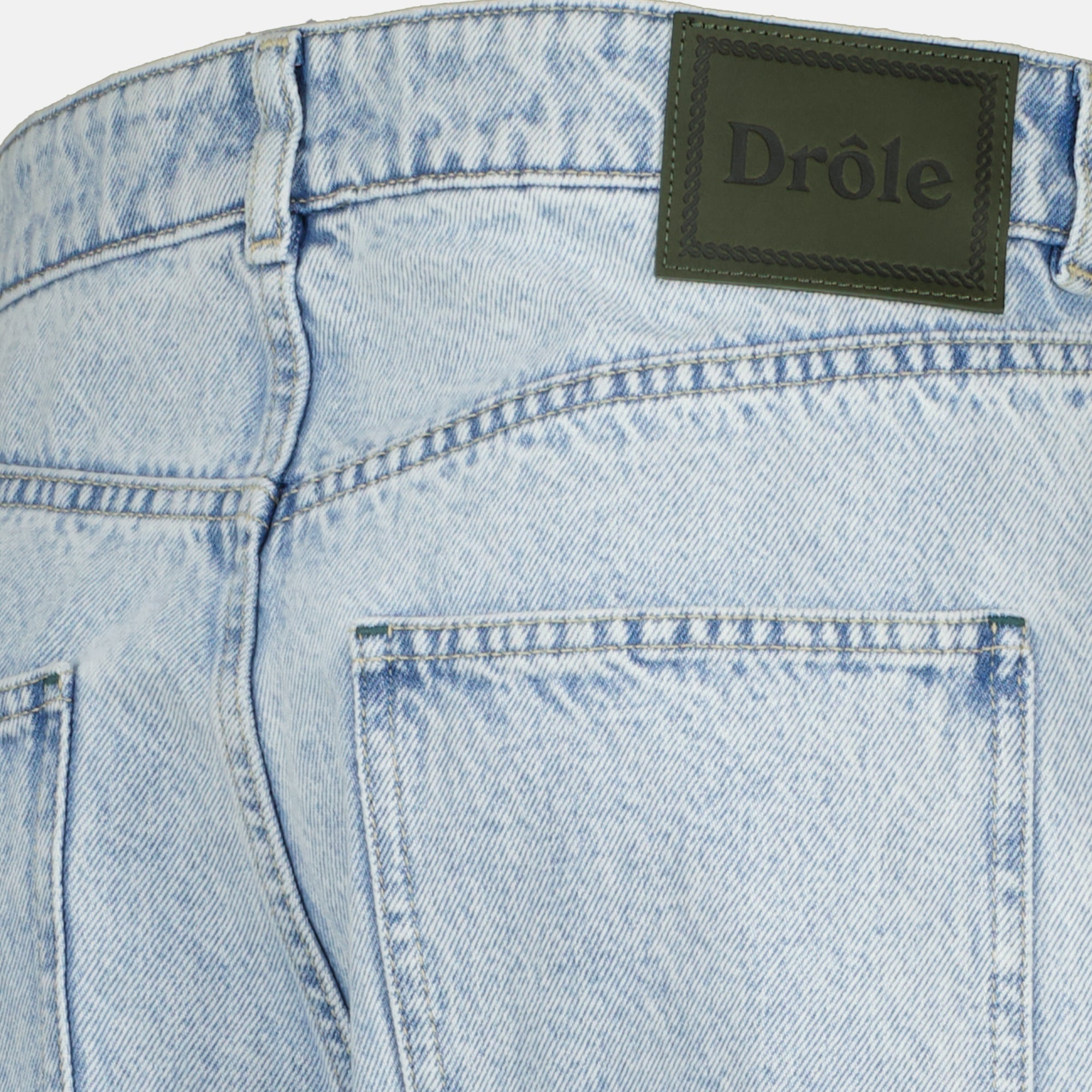 Image of the Drole De Monsieur men's light blue denim jeans - Spring-Summer 2026 - Detailed view 2