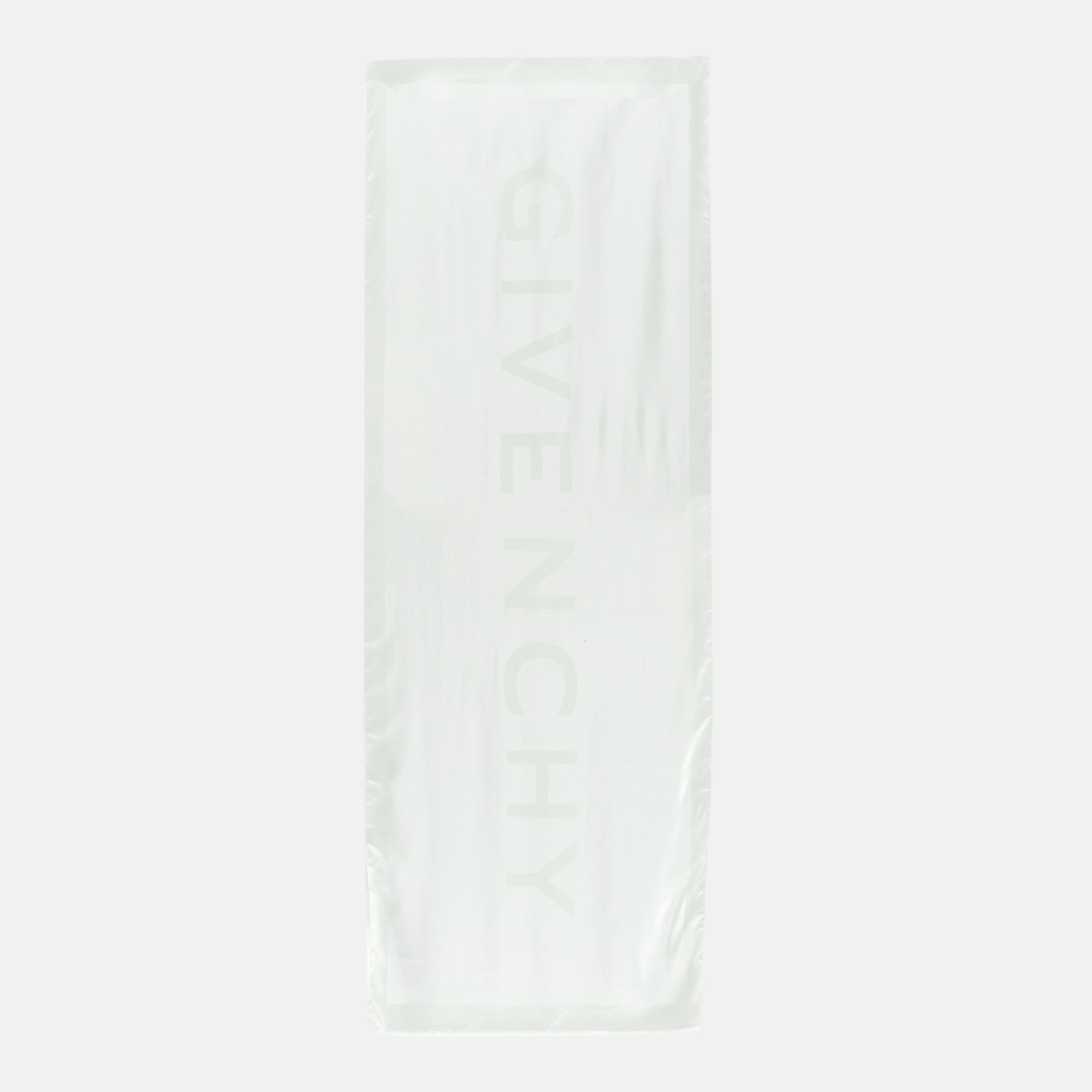 Bild des weißen Seiden- und Wollschals von Givenchy für Damen - Herbst-Winter 2025 - Vorderansicht