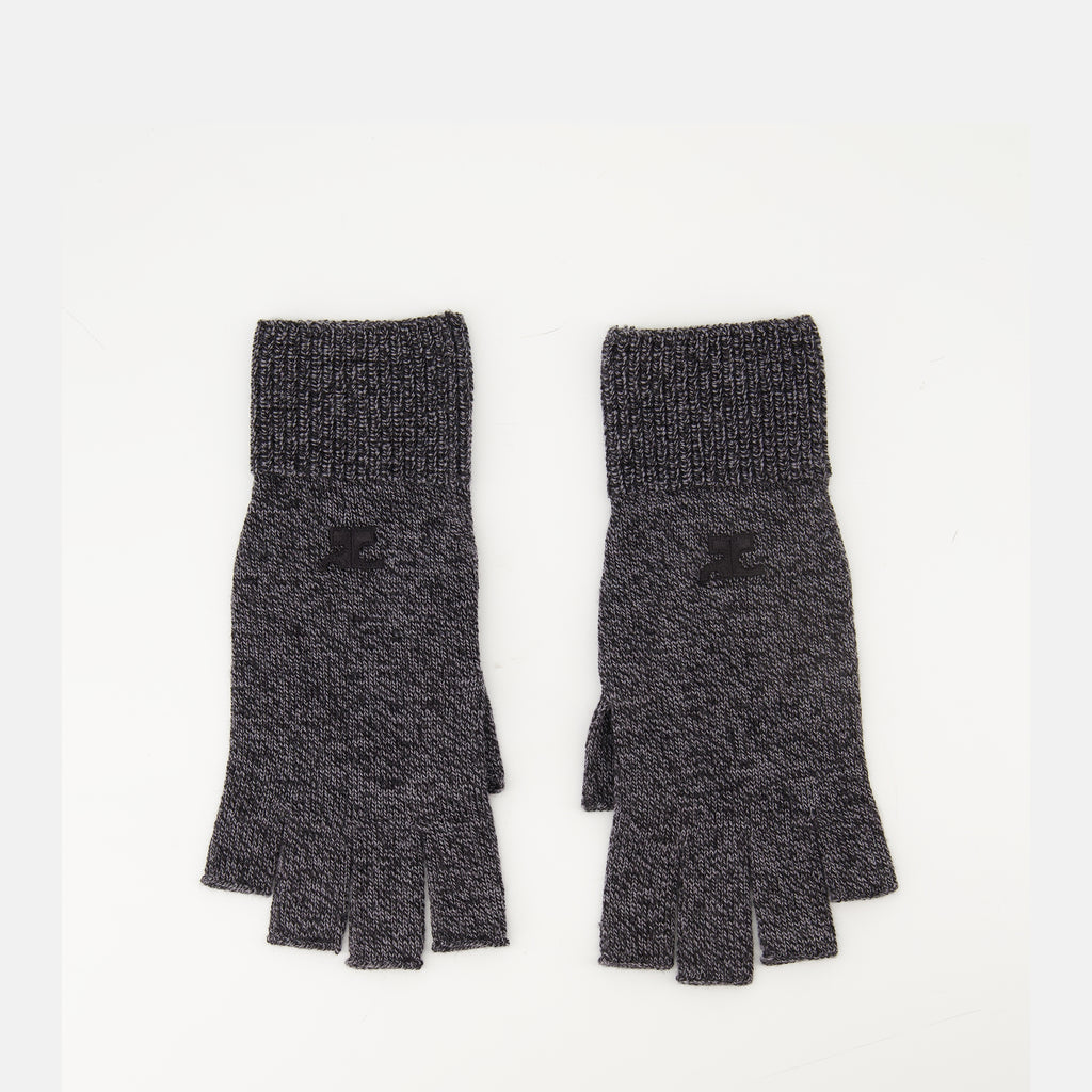 Image of the AC mittens from the Courrèges brand for Unisex - Autumn-Winter 2025 - Front View