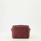 Bild der Mini Vanity-Tasche in Bordeaux der Marke Fendi für Damen - Frühjahr-Sommer 2026 - Rückansicht