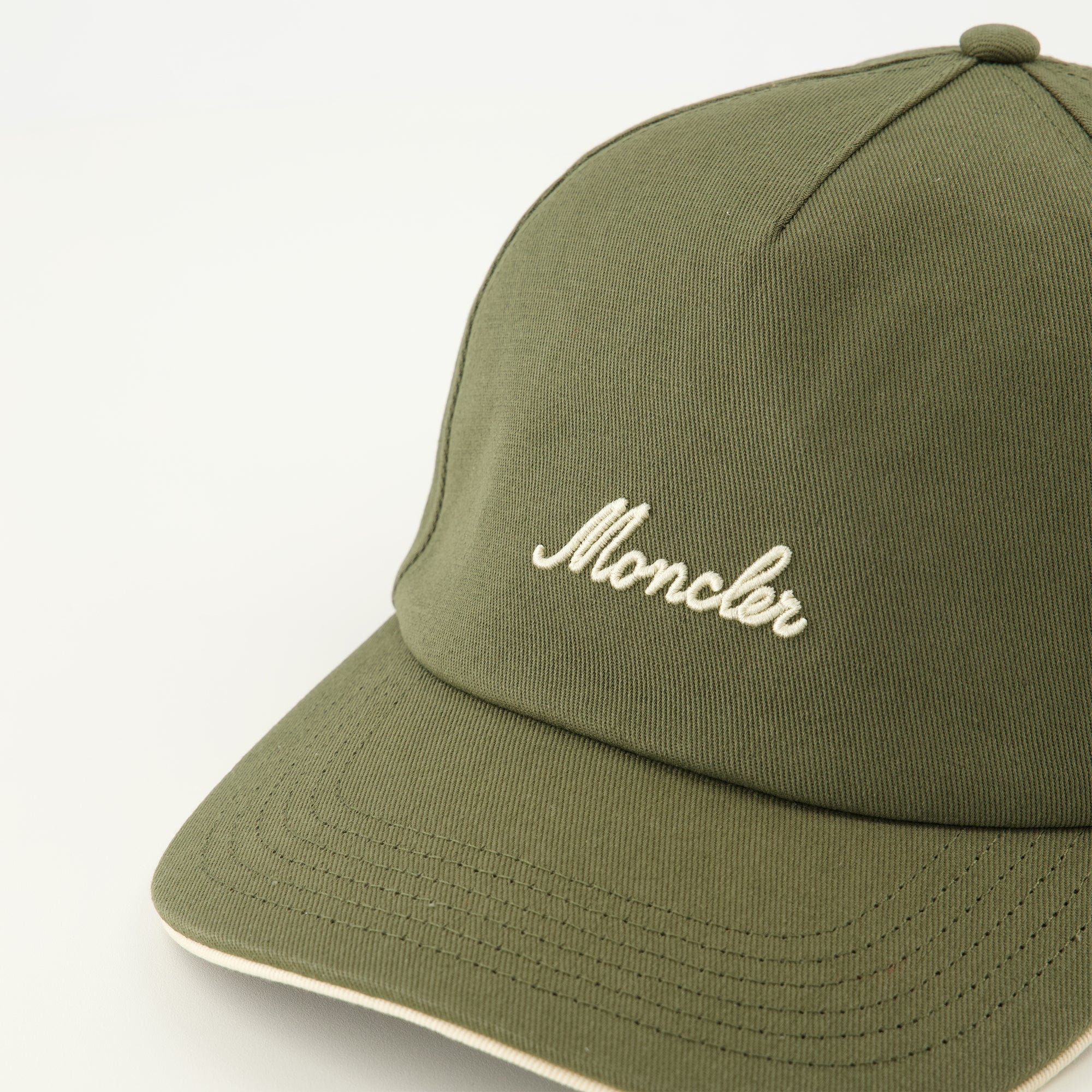Image of the Moncler Men's khaki logo cap - Spring-Summer 2026 - Detailed View 3