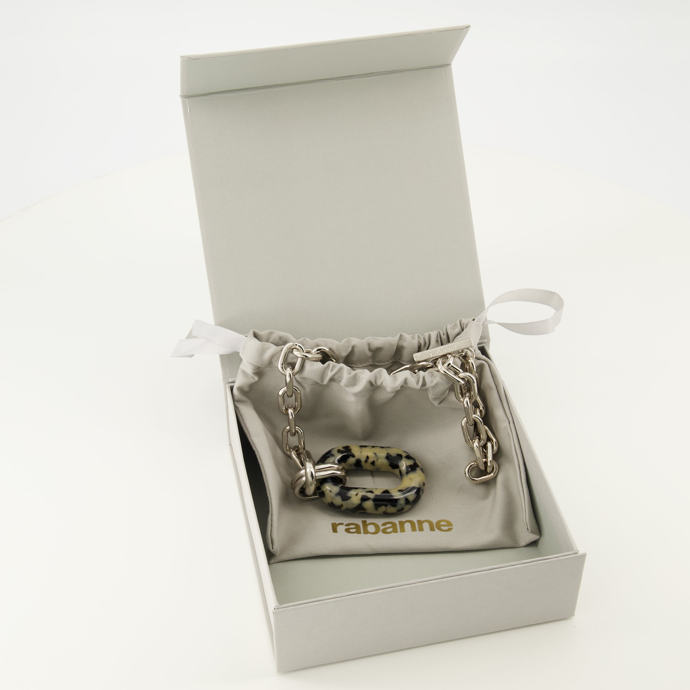 Image de l'article Collier XL Link argenté à imprimé de la marque Rabanne pour Femme - Saison Printemps-Été 2026 - Vue détaillée_3