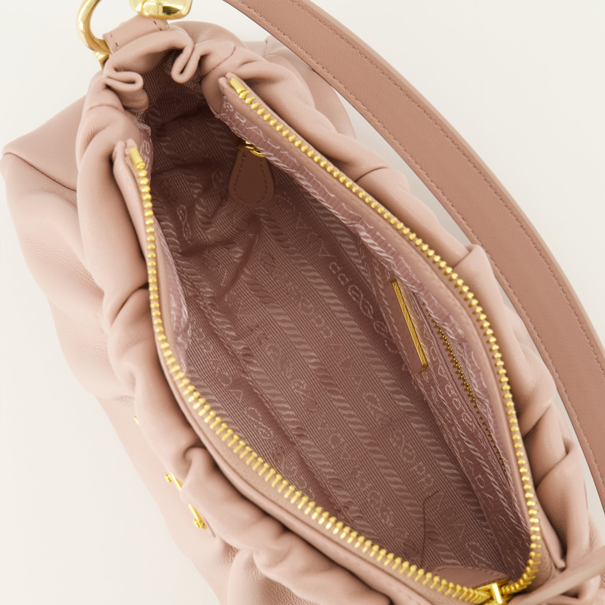 Image de l'article Sac en cuir nappa rose de la marque Prada pour Femme - Saison Printemps-Été 2026 - Vue détaillée_3