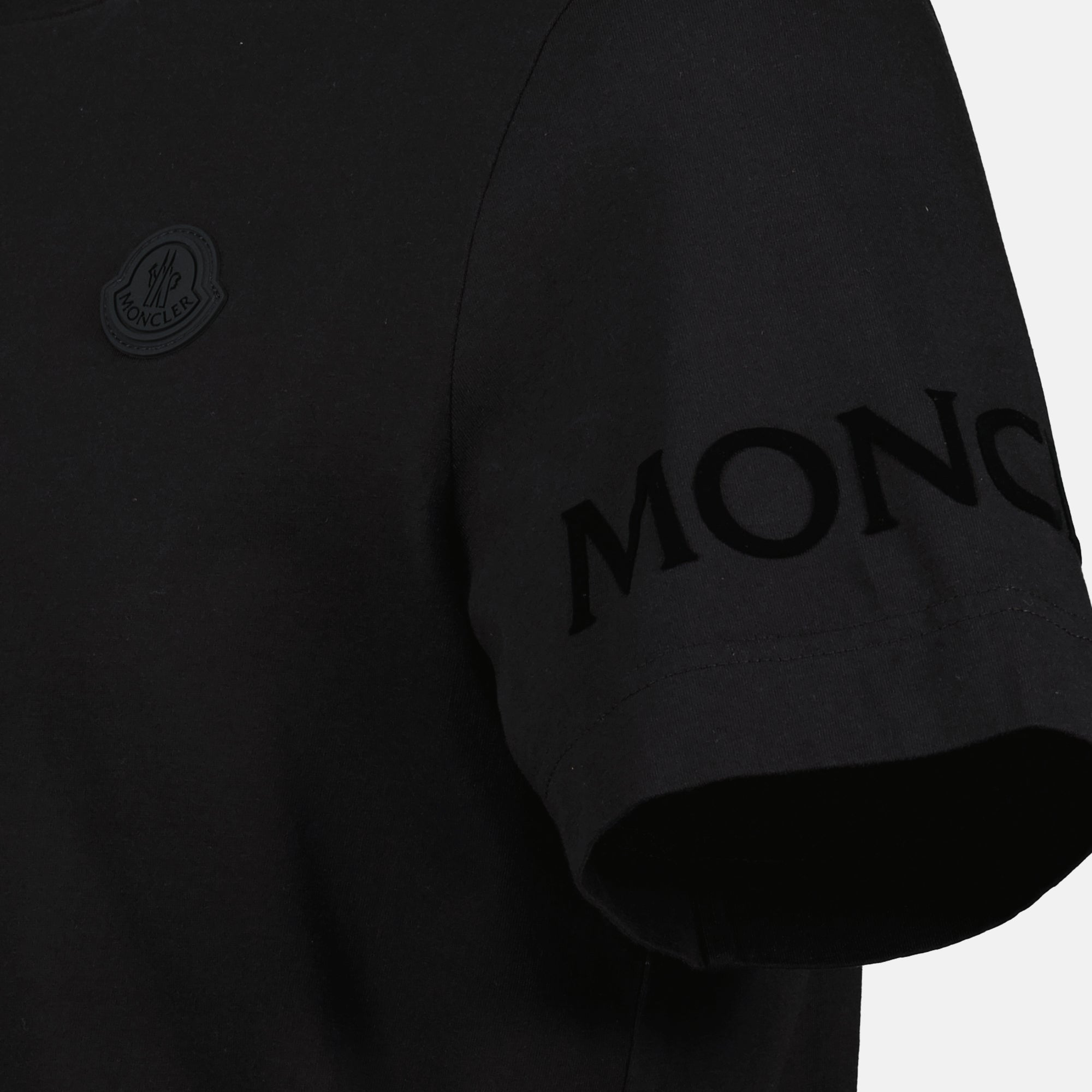 Image of the Moncler logo T-shirt for Men - Fall-Winter Season 2025 - Detailed View 3