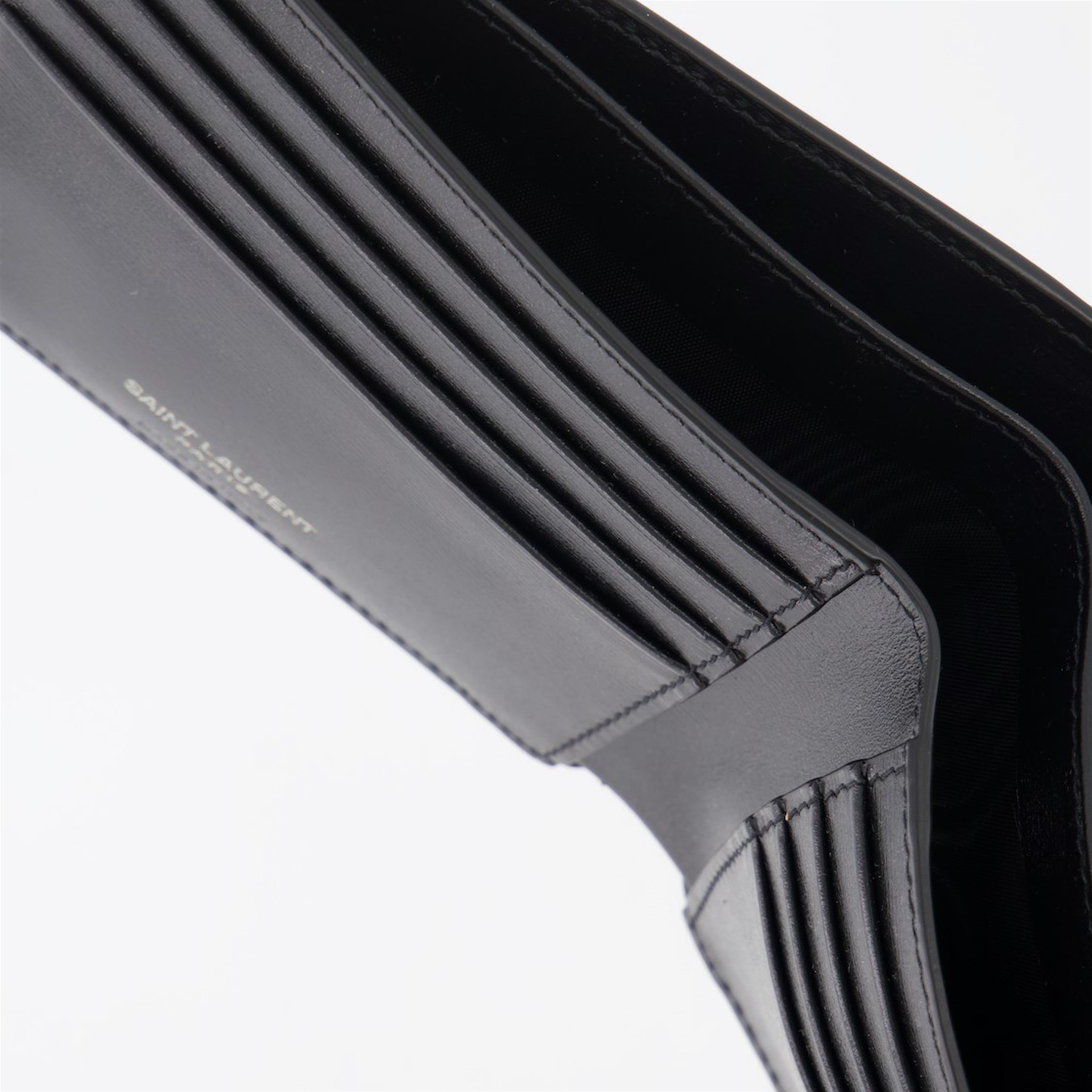 Petite maroquinerie Portefeuille Cassandre effet croco Saint Laurent Noir Homme