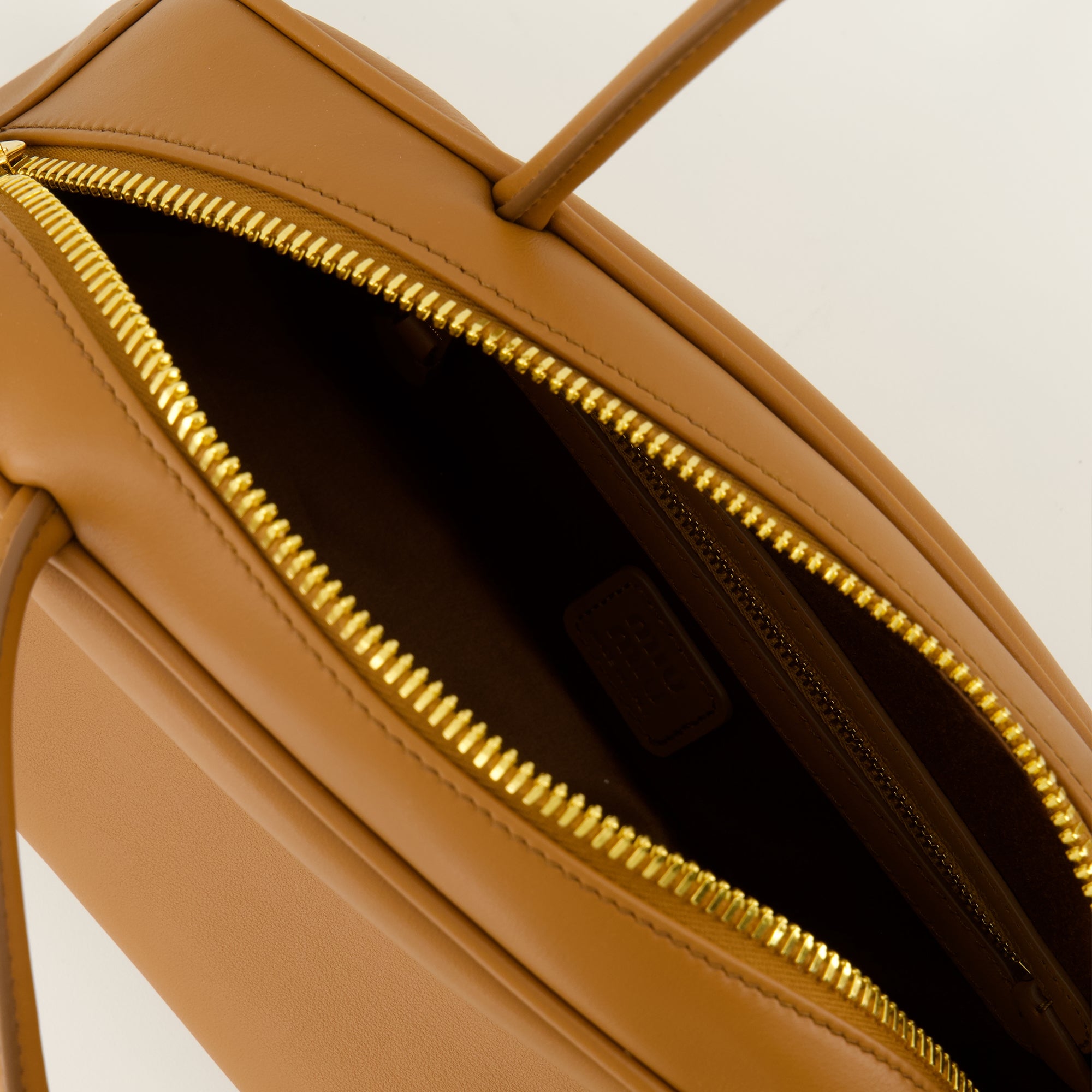 Sacs à main et épaule Saco de Couro Castanho Miu Miu Marron Femme
