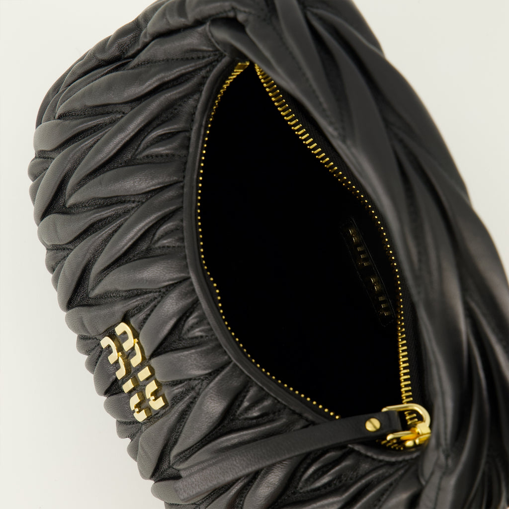 Imagen del bolso Hobo Wander de Miu Miu para mujer - Temporada Primavera-Verano 2026 - Vista Detallada 3