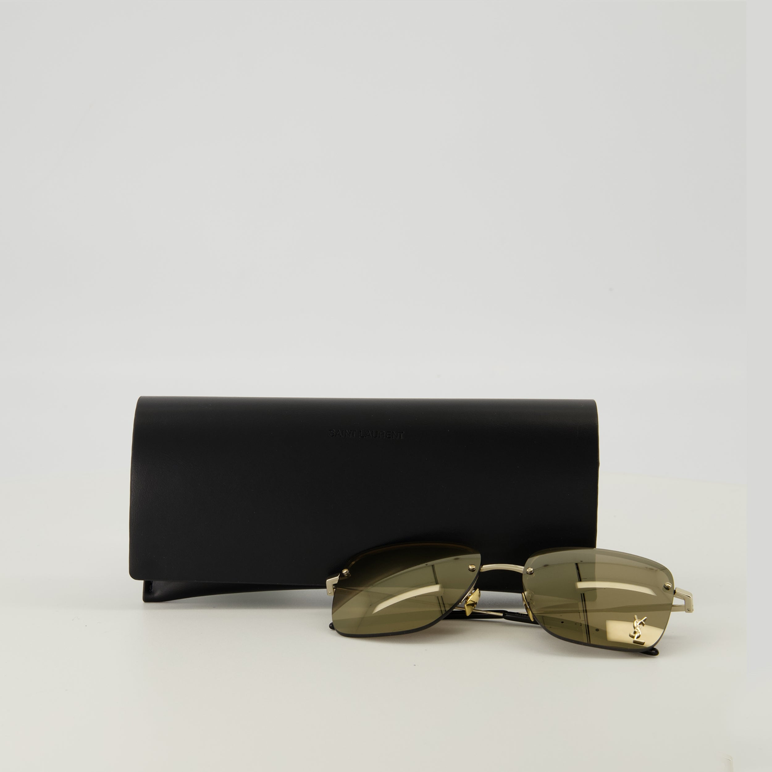 Image de l'article Lunettes de soleil SL312 M doré de la marque Saint Laurent pour Unisex - Saison Printemps-Été 2026 - Vue détaillée_3