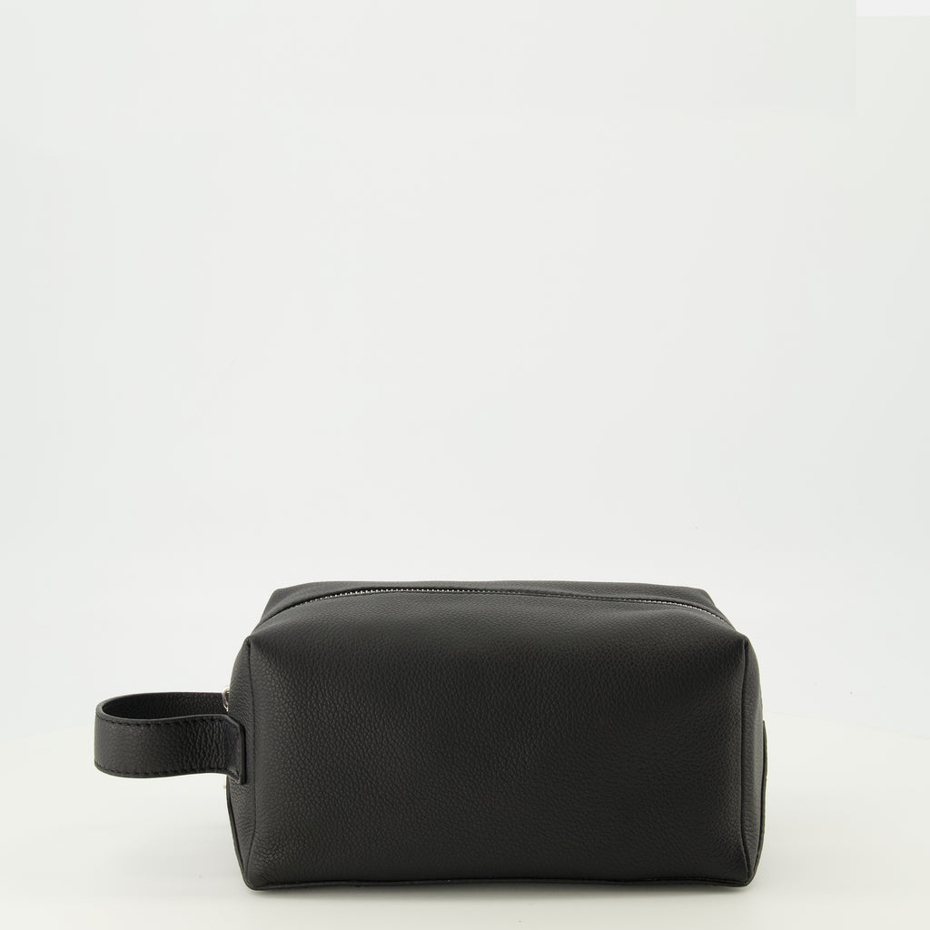 Bild der Fendi Lui schwarze Leder-Clutch der Marke Fendi für Frauen - Frühjahr-Sommer 2026 - Vorderansicht