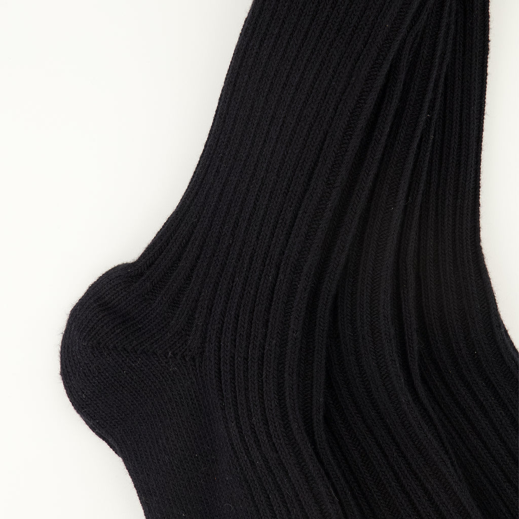 Image de l'article Lot de trois chaussettes AMI de coeur noir de la marque Ami PARIS pour Unisex - Saison Printemps-Été 2026 - Vue détaillée_1