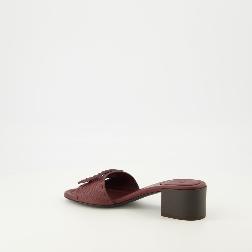 Imagen del artículo Sandalias de tacón Baguette burdeos de la marca Fendi para Mujer - Temporada Primavera-Verano 2026 - Vista Detallada_2