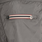 Bild des Moncler Herren-Shorts aus grauem Nylon mit Logo - Frühling-Sommer 2026 - Detailansicht_2