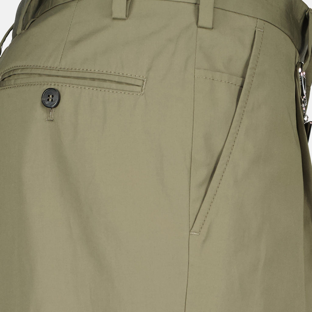 Immagine dei pantaloni beige da città del marchio Prada per Uomo - Collezione Primavera-Estate 2026 - Vista Dettagliata_2