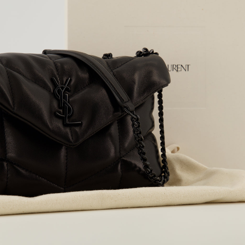 Immagine dell'articolo Borsa Puffer toy in pelle nera del marchio Saint Laurent per Donna - Stagione Autunno-Inverno 2025 - Vista Dettagliata_2