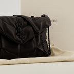 Immagine dell'articolo Borsa Puffer toy in pelle nera del marchio Saint Laurent per Donna - Stagione Autunno-Inverno 2025 - Vista Dettagliata_2