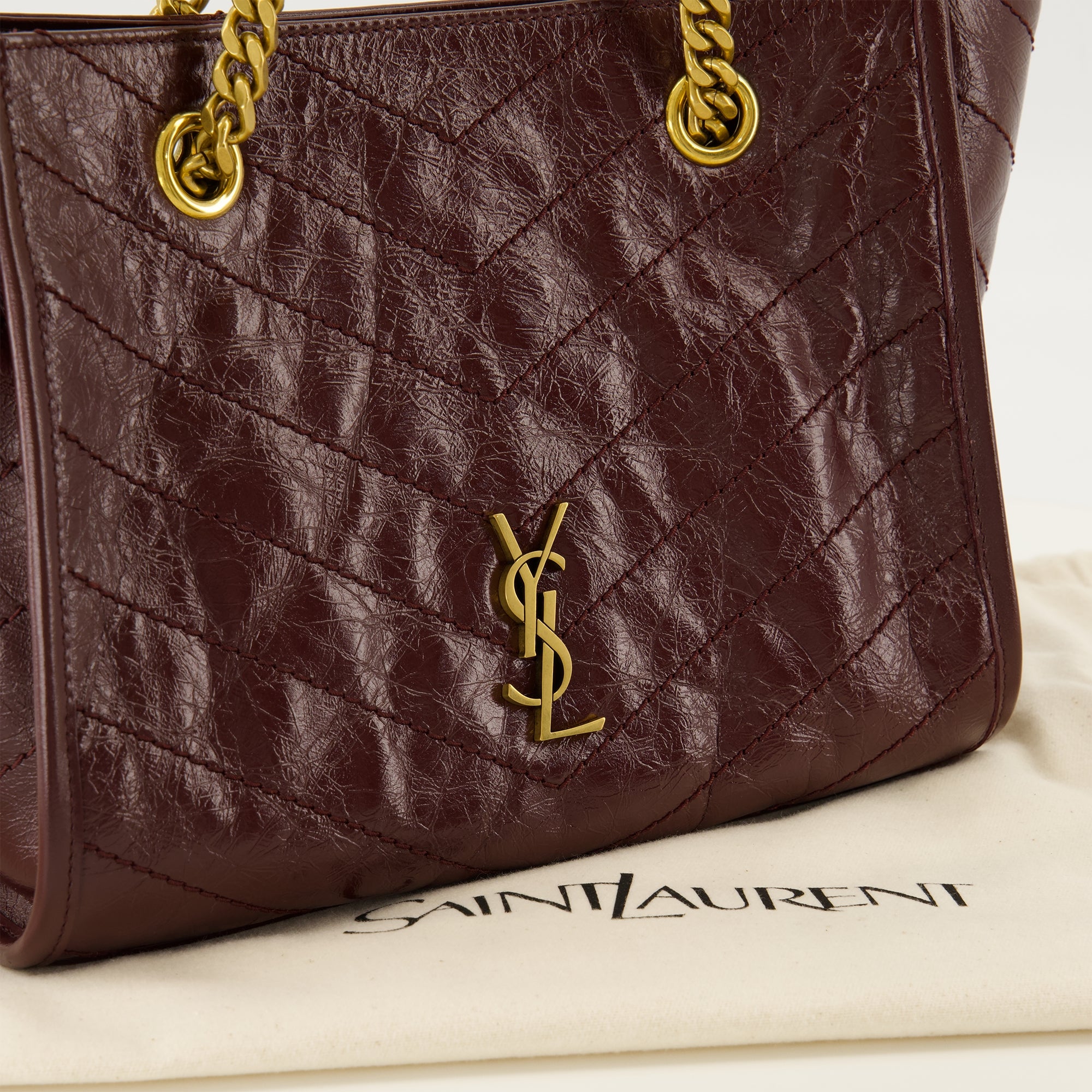 Sacs à main et épaule 부르군디 가죽의 니키 쇼핑 스몰 백 Saint Laurent Bordeaux Femme