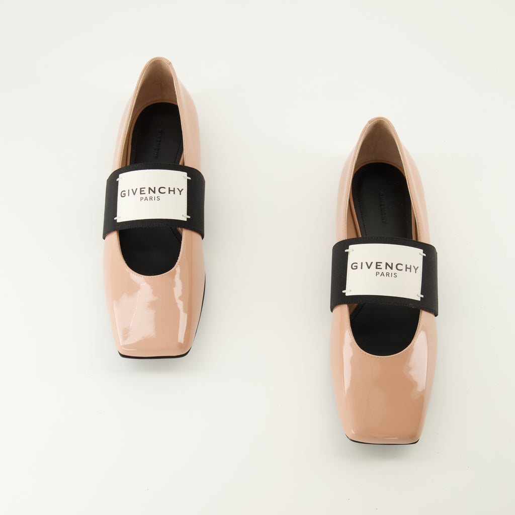 Image of the Givenchy Sliced Square Ballerinas for Women - Autumn-Winter 2025 Season - Top View of the Pair