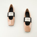 Imagem das Ballerinas Sliced Square da marca Givenchy para Mulher - Temporada Outono-Inverno 2025 - Vista de cima do par