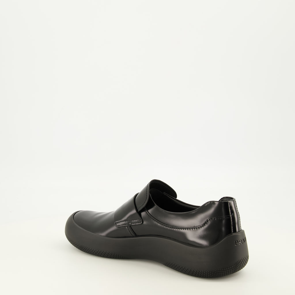 Mocassins 검은색 브러시 가죽 로퍼 Prada Noir Homme
