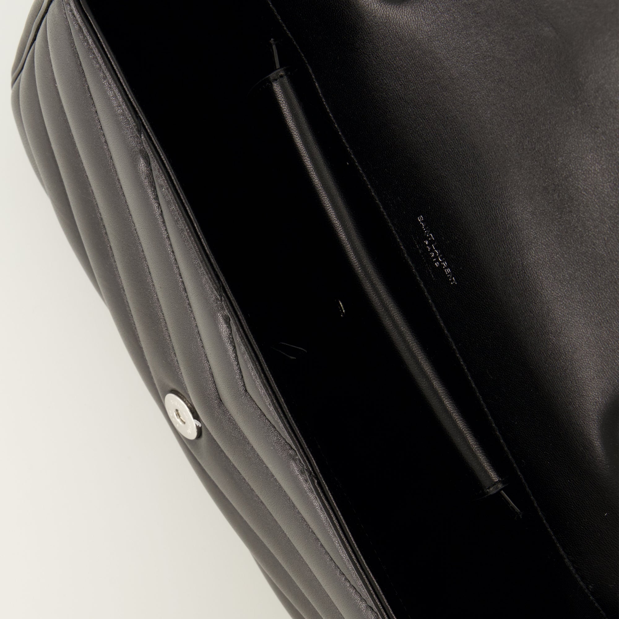 Sacs à main et épaule Mala Loulou Média de Couro Preto Saint Laurent Noir Femme