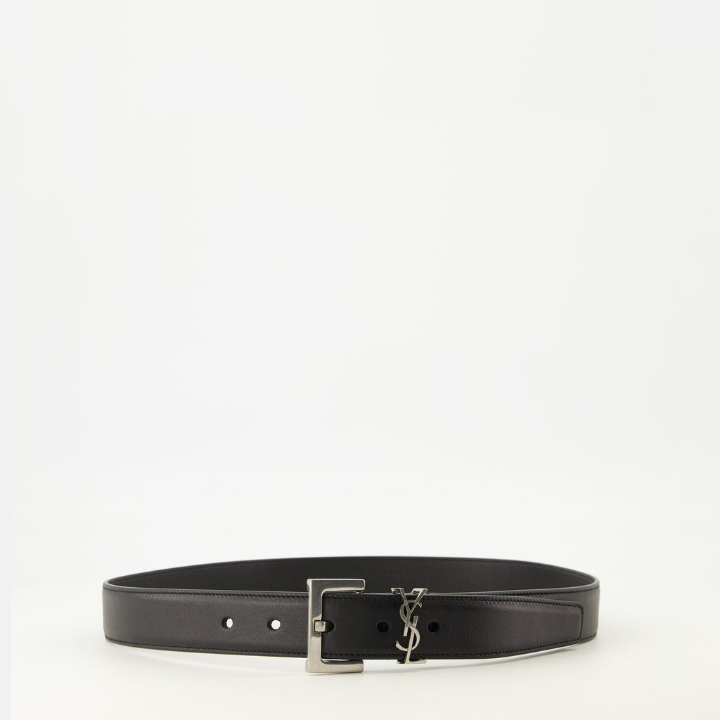 Image of the Cassandre black leather belt from the Saint Laurent brand for Women - Autumn-Winter Season 2025 - Front View