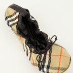 Imagen de las Ballerinas Fawn Check beige de la marca Burberry para Mujer - Temporada Primavera-Verano 2026 - Vista detallada desde arriba
