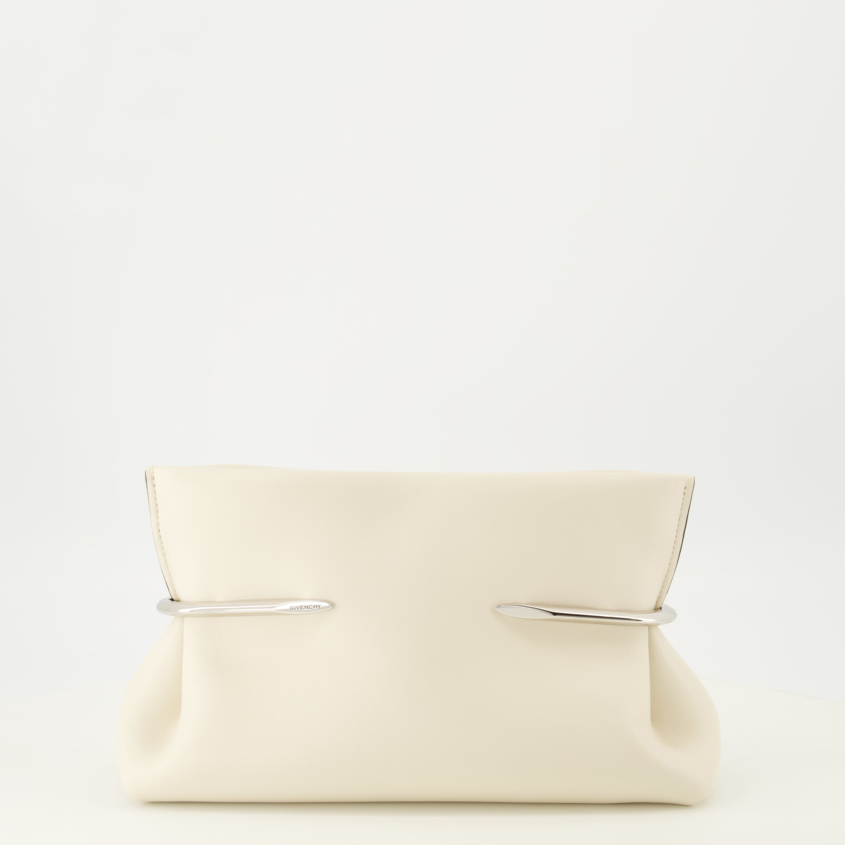 Pochettes Clutch de Cuero Nappa Pinch en Blanco Givenchy Blanc Femme