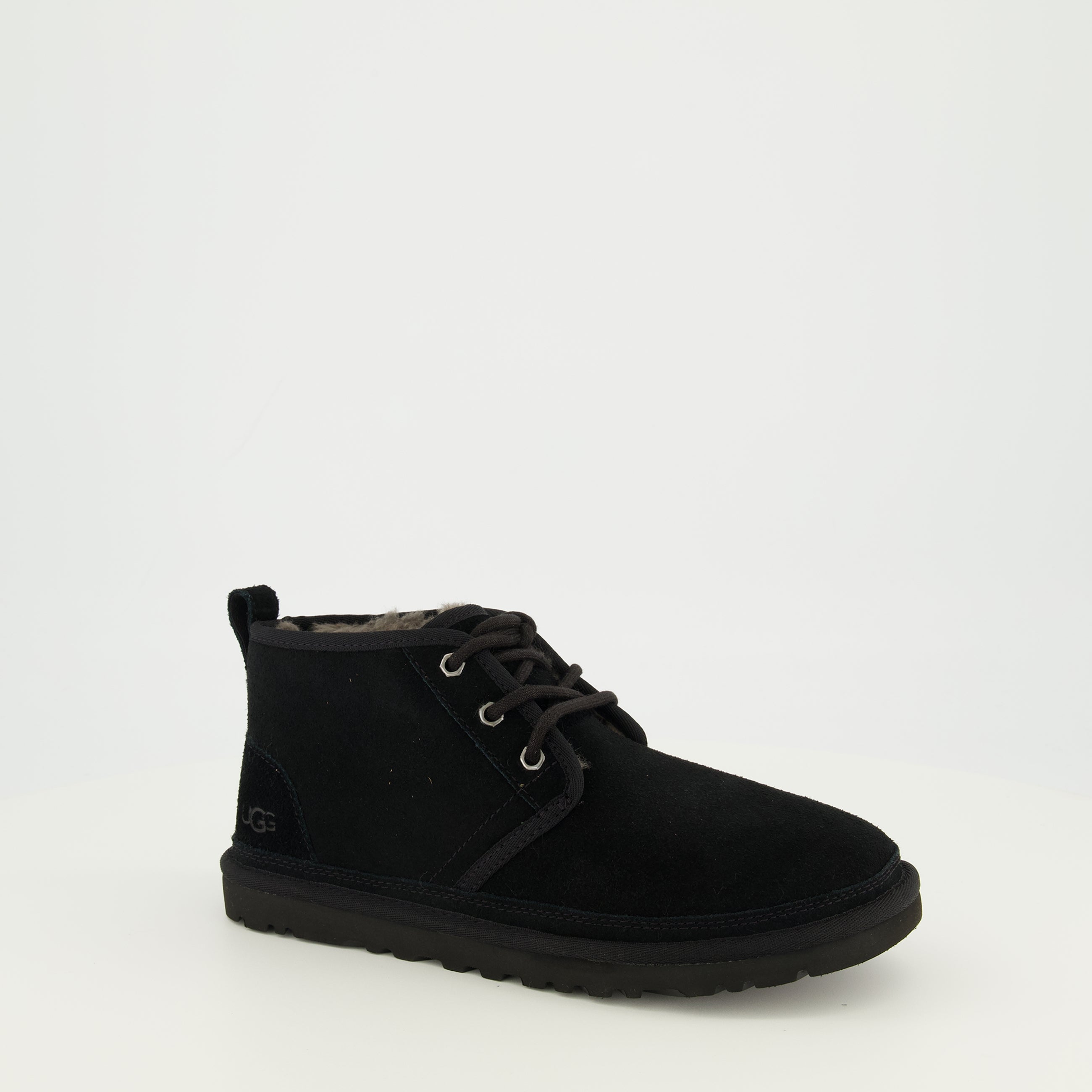Image of the Ugg Men's Neumel Black Boots - Spring-Summer 2026 - Three-quarter front right view