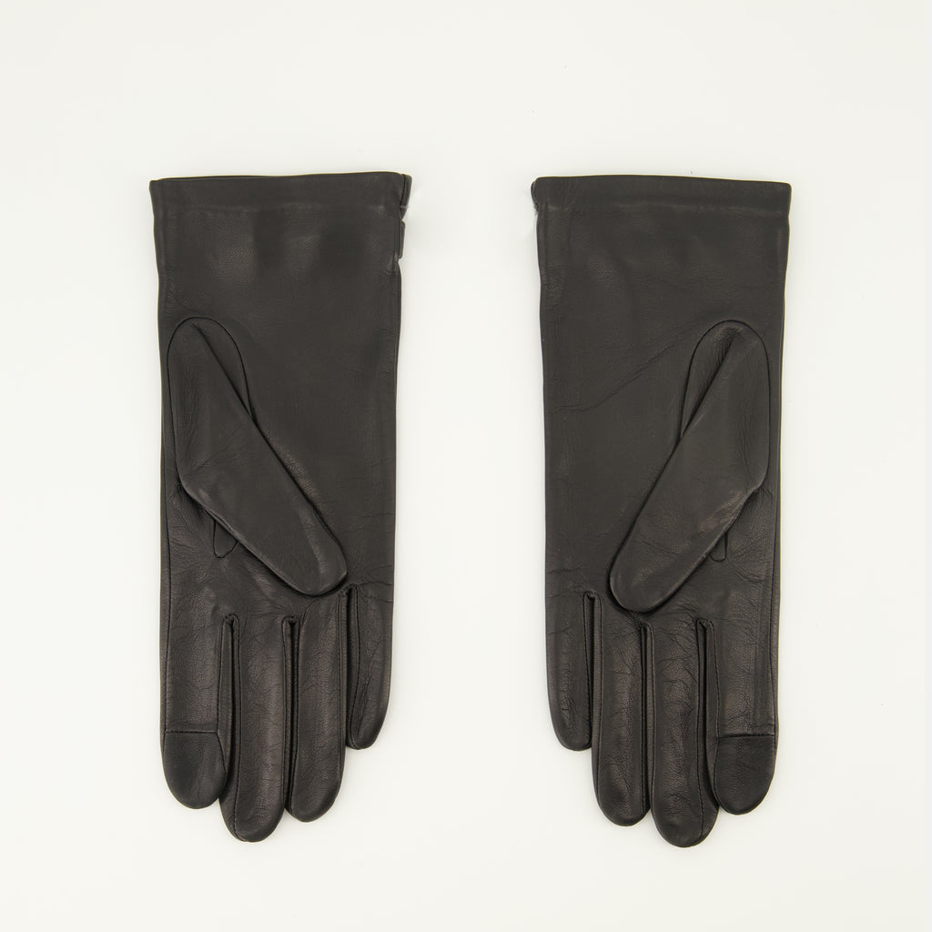 Image of the Ami PARIS brand leather gloves for women - Fall-Winter 2025 season - Back view