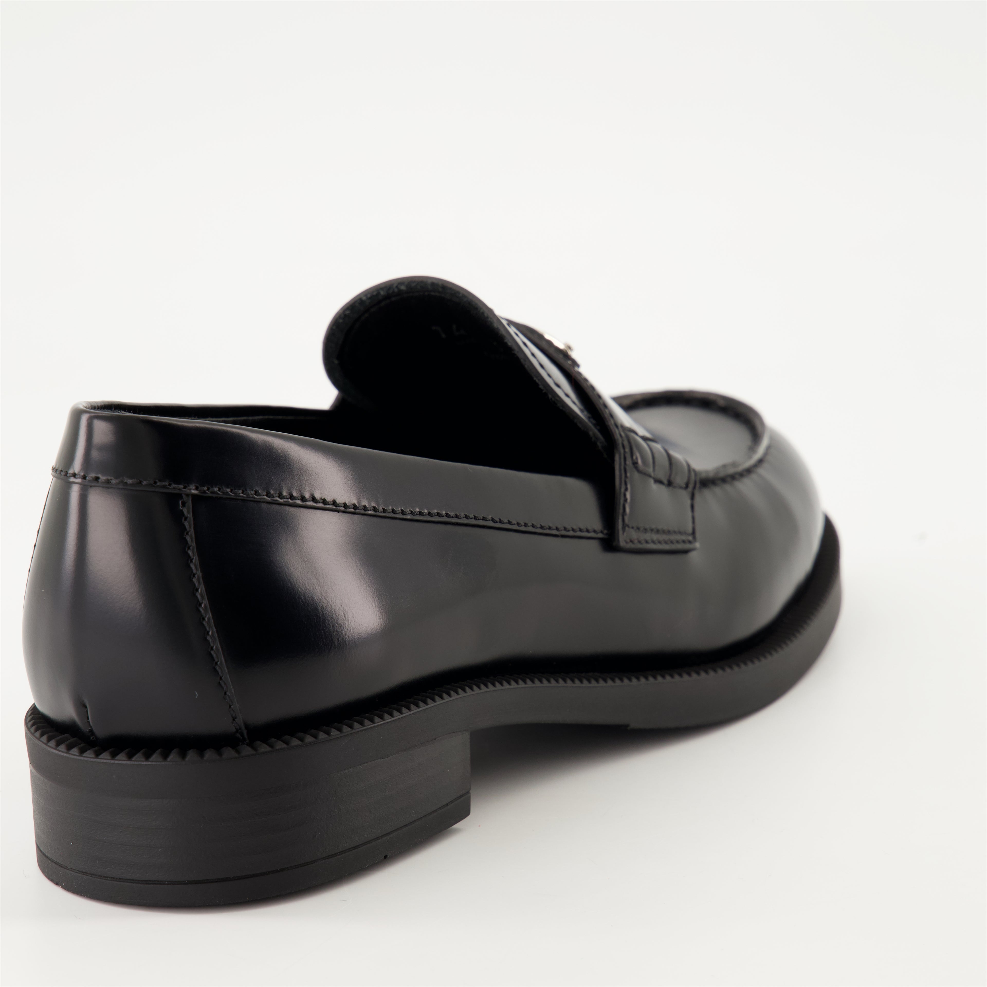 Mocassins Mocassins en cuir brossé Prada Noir Femme