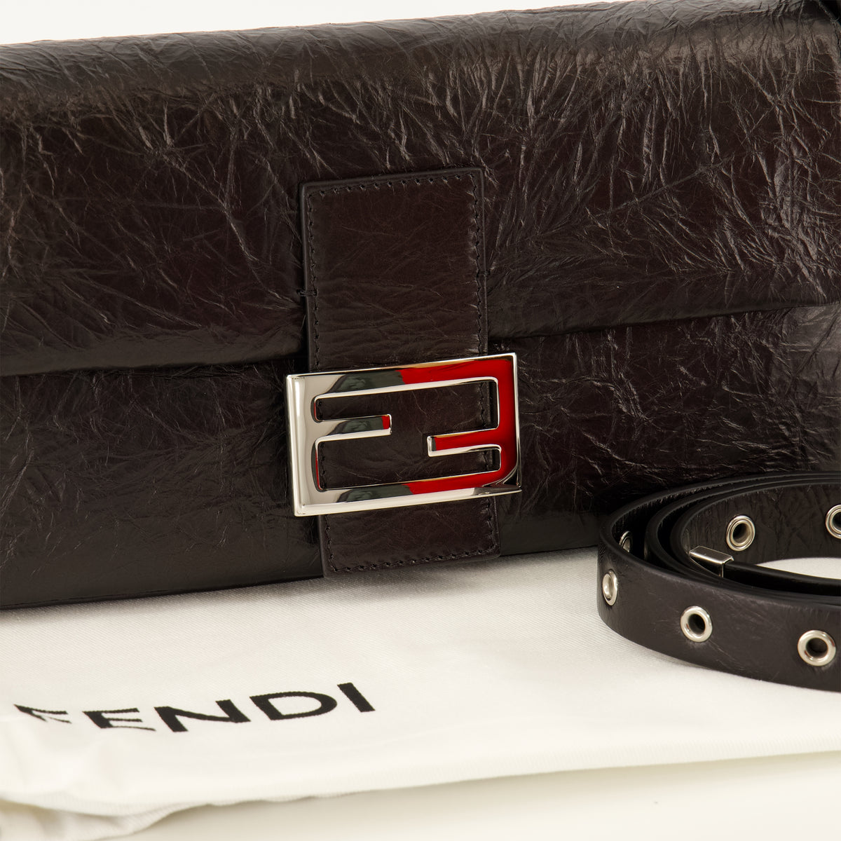 Sacs à main et épaule Schwarze Texturierte Leder Baguette® Tasche Fendi Noir Femme