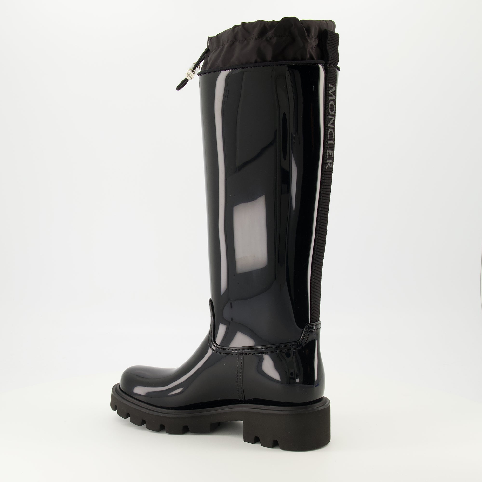 Imagem das botas de chuva Kickstream pretas da marca Moncler para Mulheres - Temporada Primavera-Verão 2026 - Vista em três quartos traseira direita