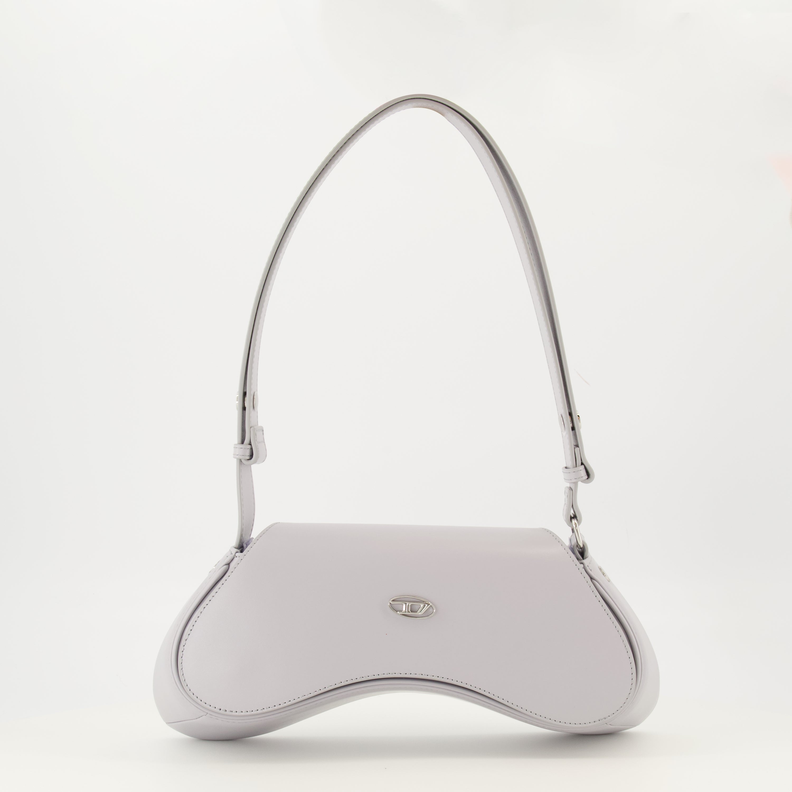 여성을 위한 디젤 플레이 백 이미지 - 2025 가을-겨울 - 정면 보기