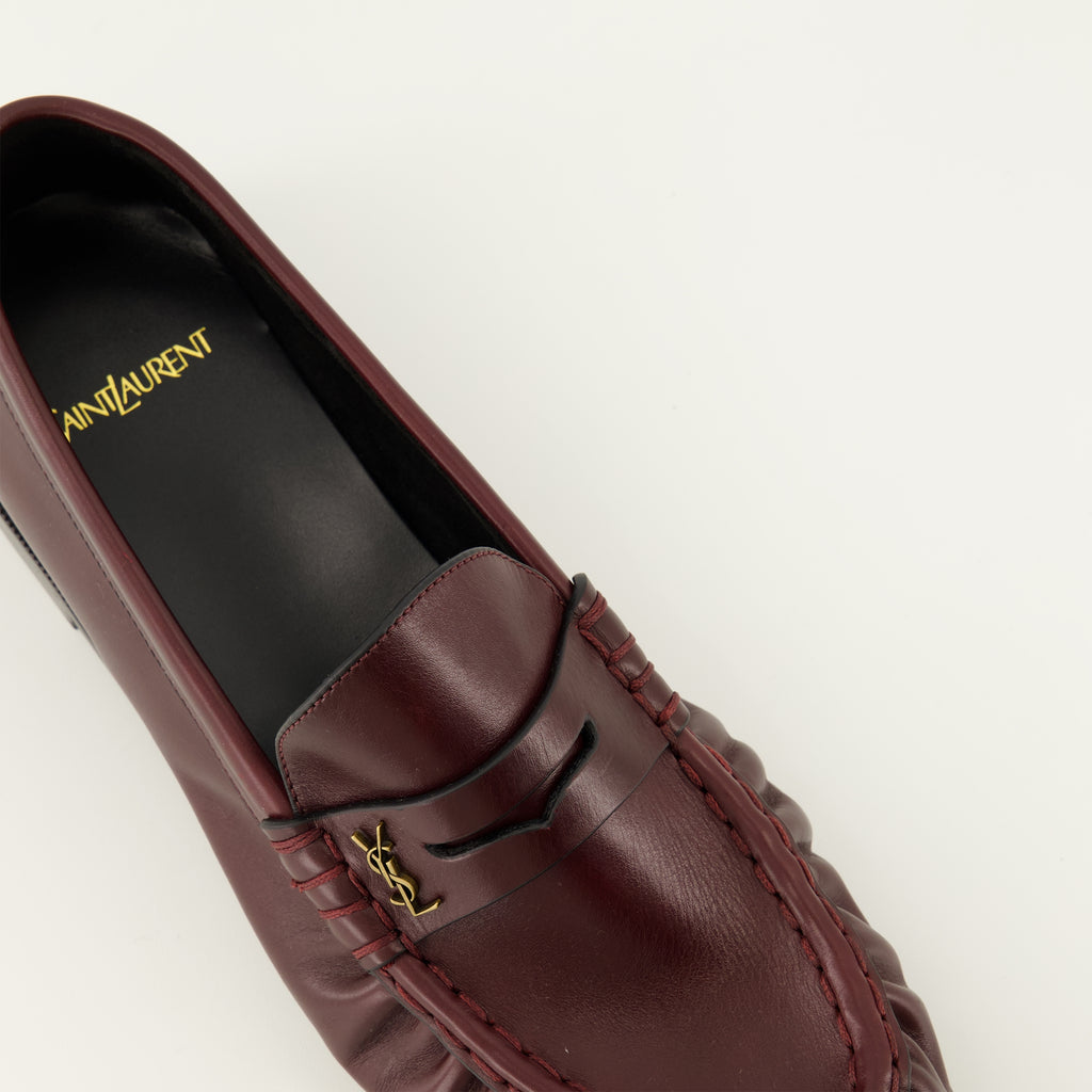 Mocassins Loafer aus geschmeidigem Leder in Burgunderrot Saint Laurent Bordeaux Homme