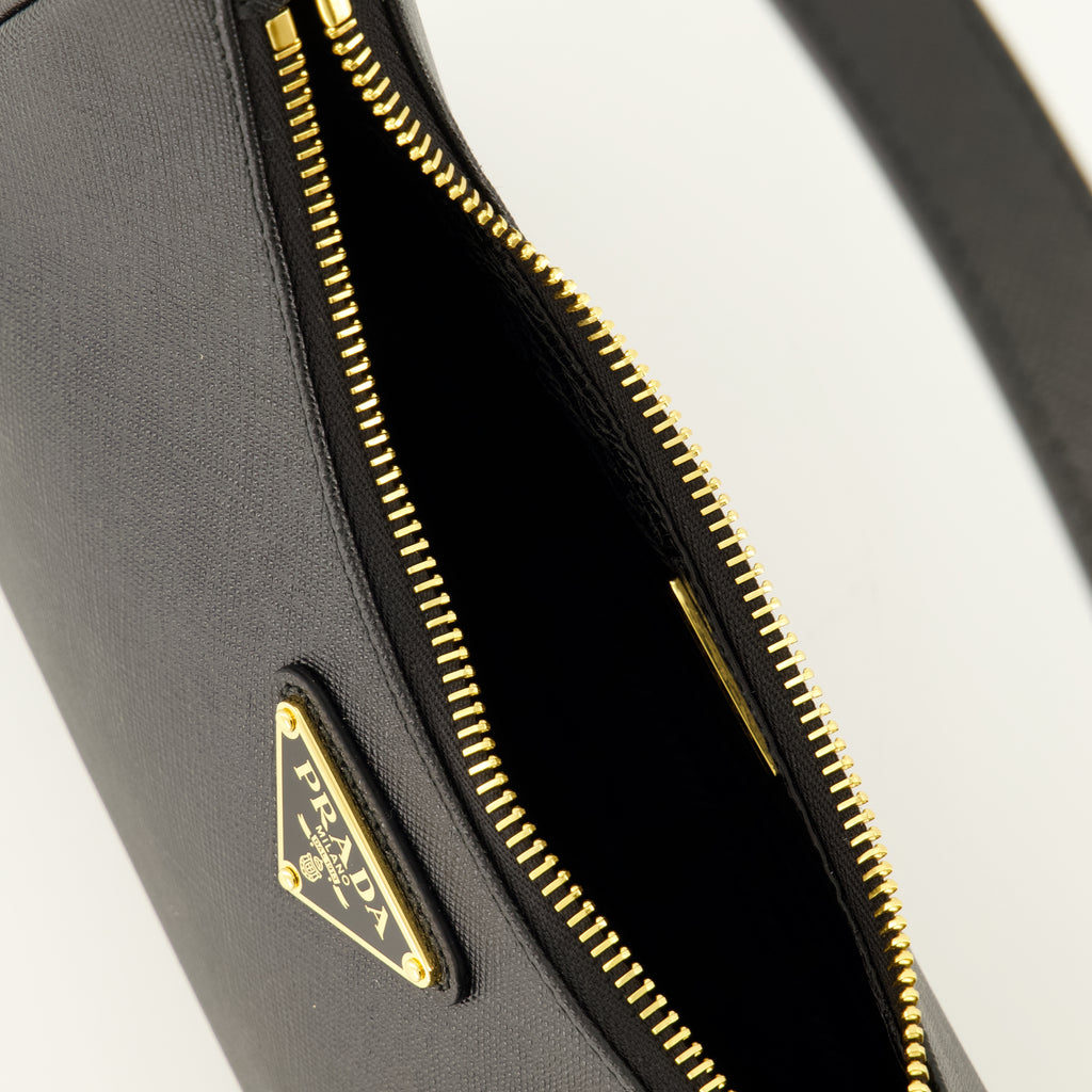 Sacs à main et épaule ブラックレザーのミニバッグ リエディション 2005 Prada Noir Femme