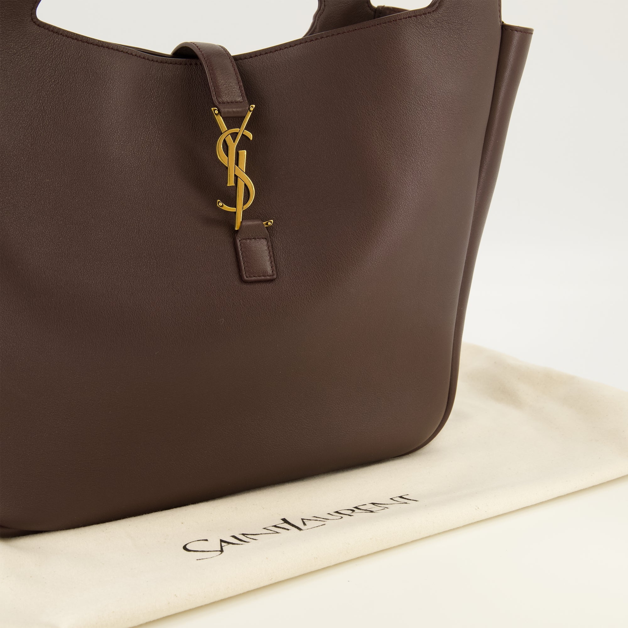 Sacs à main et épaule Le 5 à 7 Bea Bag em Couro Burgundy Saint Laurent Marron Femme